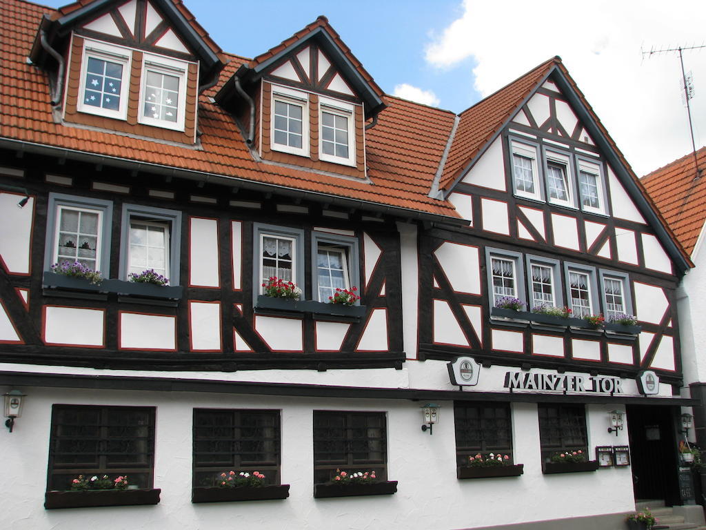 Restaurant / Pension Mainzer Tor Alsfeld Buitenkant foto